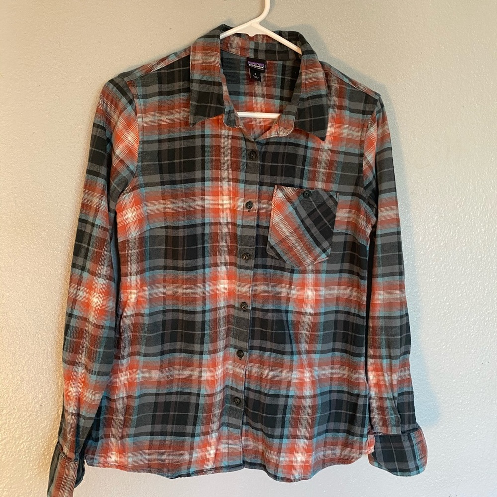 Women’s Patagonia flannel